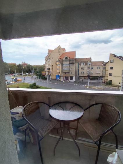Apartament cu 2 camere decomandat de inchiriat zona Centrala