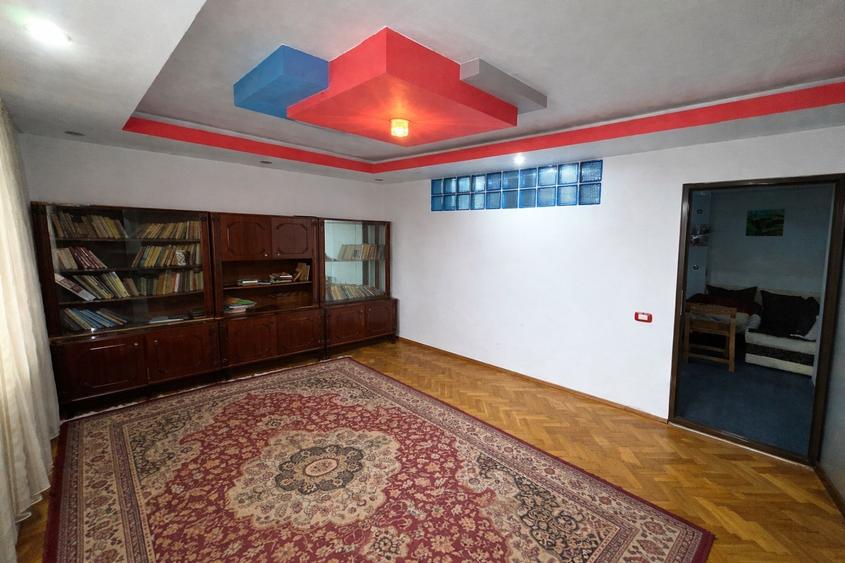 Etaj 8/10 | 78 mp total | 75.000 € negociabil