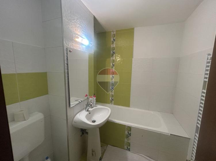 Apartament 3 camere de închiriat | Central Baia Mare | Modern