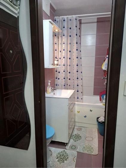 Închiriez apartament 2 camere