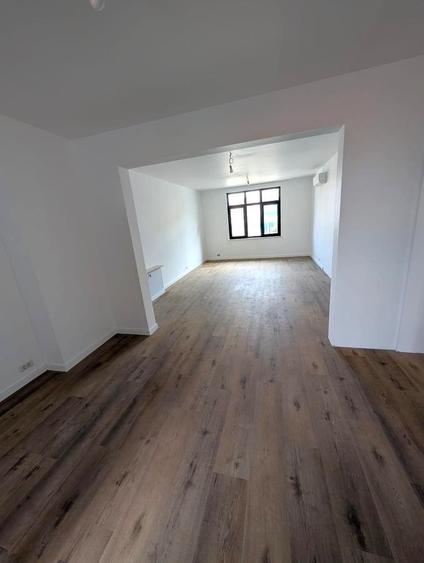 Apartament tip duplex 5 camere in vila