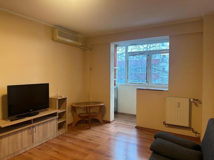 Apartament de 2 camere in zona Brancoveanu/2-Room Apartment in Brancoveanu area