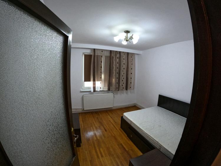 Oportunitate Unică în Centrul Orașului: APARTAMENT CU 3 CAMERE