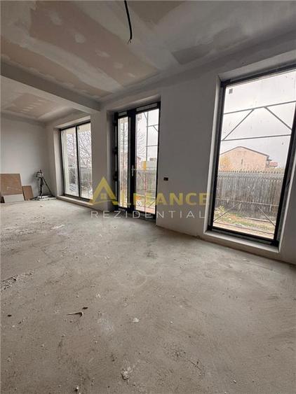 Vila cu 5 camere - 4 bai | 180 MPU - Teren 190 MP