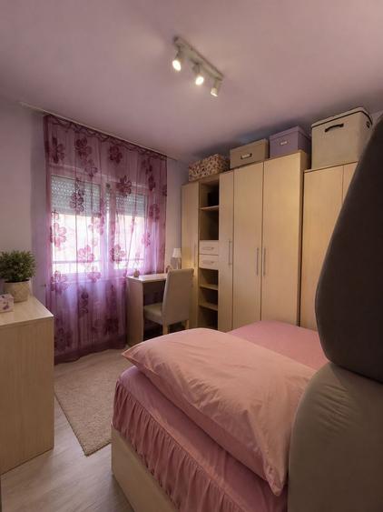 Apartament 3 camere, decomandat, Zona Dacia