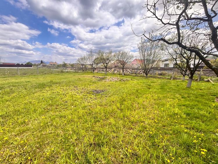 Teren intravilan 1100 mp – Unirea