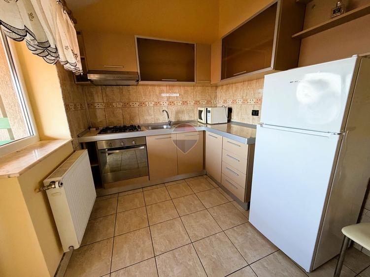 Apartament 2 camere de închiriat în zona Micalaca