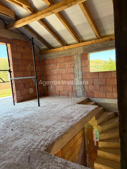 Casă cu predare de autorizatie | 147 mp utili | teren 1400 mp Corpadea - 5