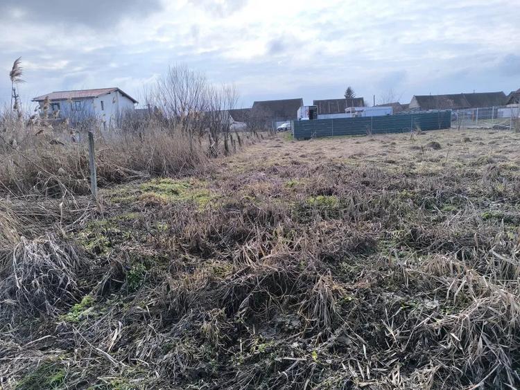 Teren intravilan cu Puz in Cristian