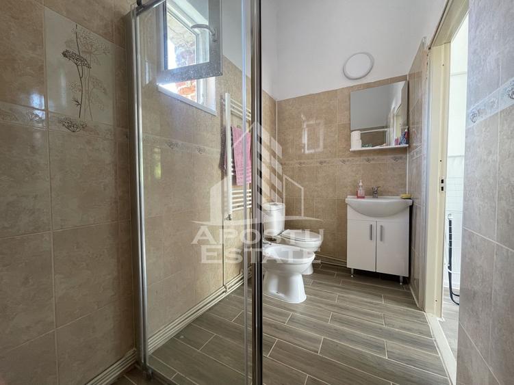 Apartament spatios patru camere Colegiul Banatean