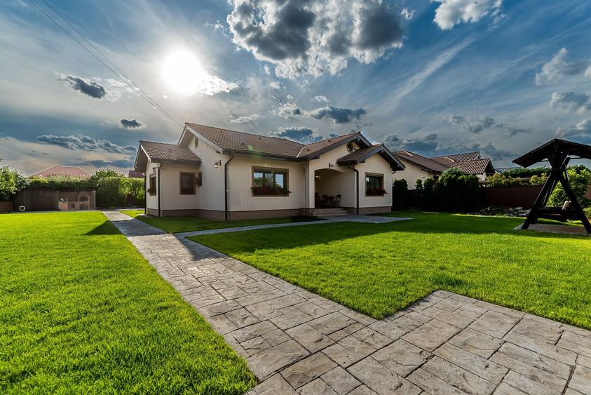 Vilă superbă la sol de vânzare in Zadareni Comision 0
