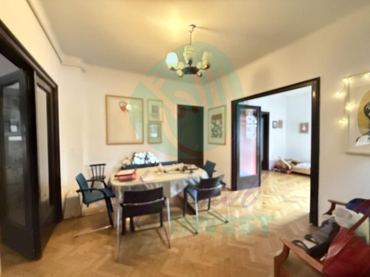 Proprietate rara pe o strada boema
