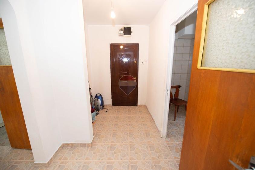 Apartament cu 3 camere de vanzare, 64 mp, decomandat, Politehnica