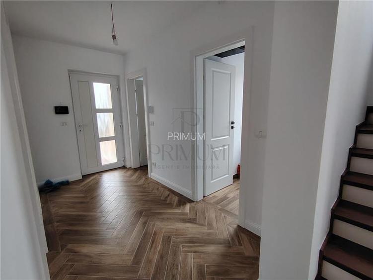 Duplex deosebit - asfalt - toate utilitatile - 11