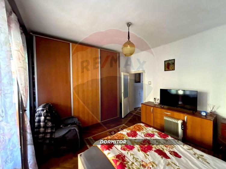 Casă individuala, cu 6 camere 250m2/ 423m2 teren zona parc Baia Mare