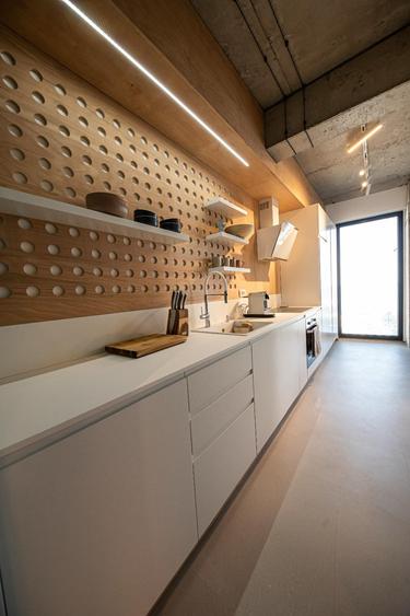 Vedere la mare apartament deosebit mobilat lux chirie termen lung