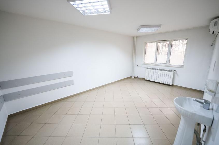 Spatiu parter, 56 mp, ideal cabinet medical, birouri sau servicii – Sarari