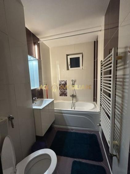 2 Camere de inchiriat | 1 Decembrie 1918 | Metrou | Centrala Proprie |