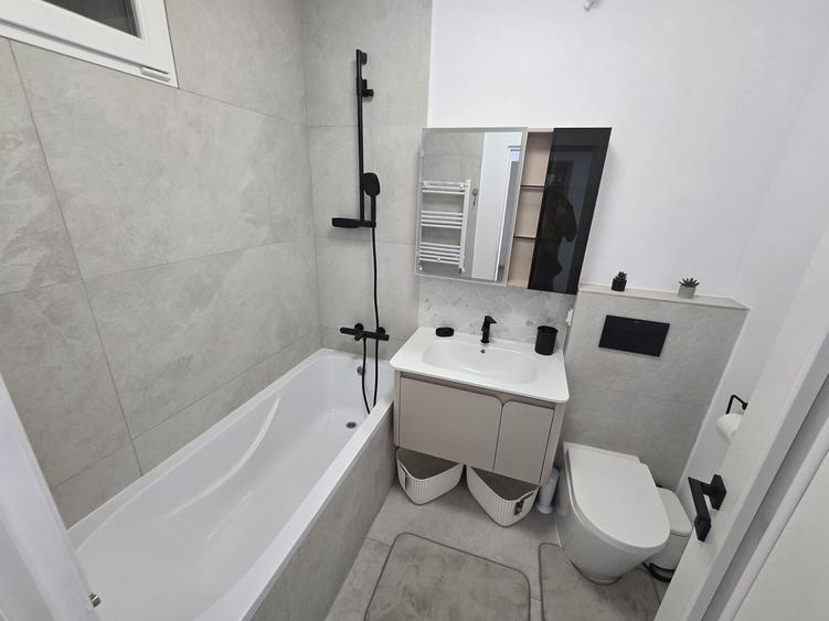 Apartament 2 camere,50mp+balcon,mobilat si utilat,lift nou