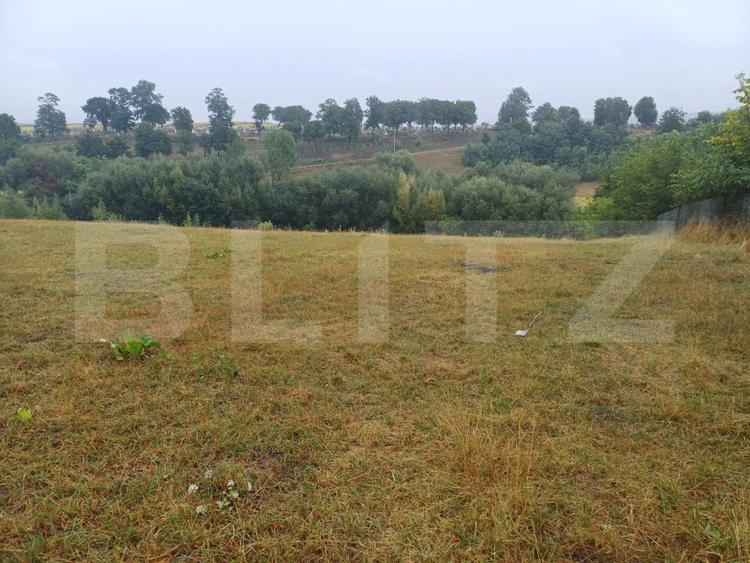 Teren de vânzare intravilan, 2.971 mp, zona Stroiesti