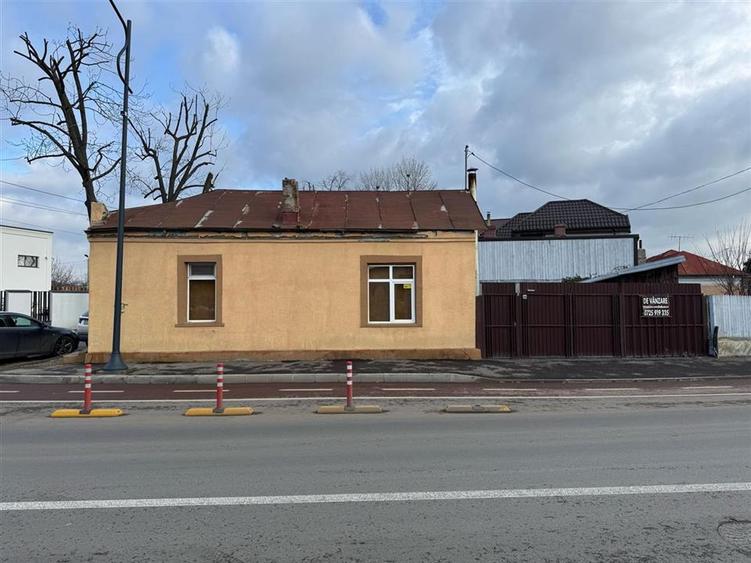 Casa stradala de vanzare in Focsani , str Odobesti nr 56