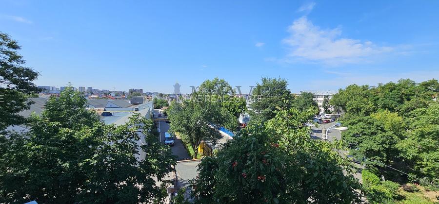 Apartament de 4 camere decomandate - Aleea Costinesti - 13