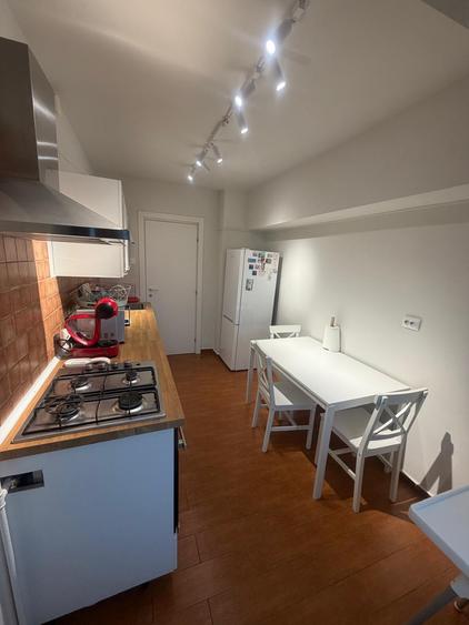 APARTAMENT 5/7 97 MP BL 1995 MONOLIT STRADAL  CASA POPORULUI-FANTANI- METROU