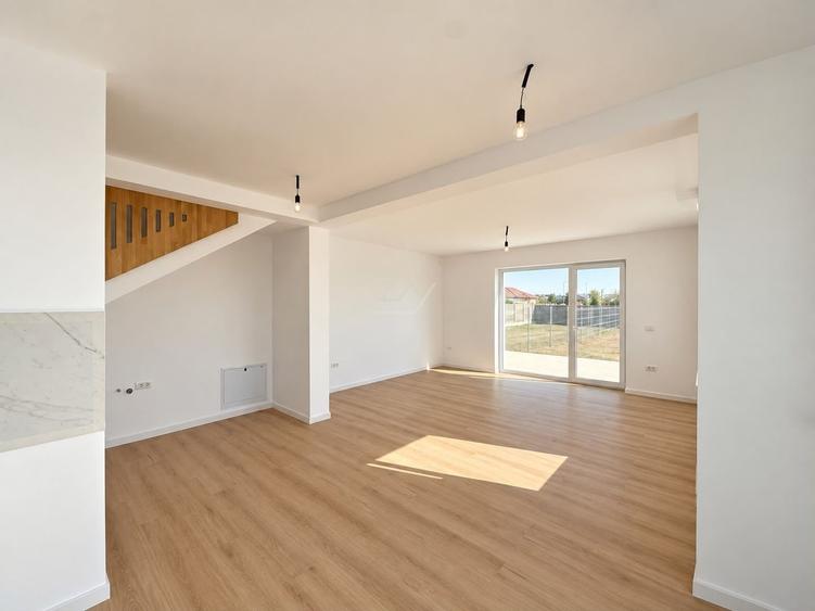 Duplex finalizat - Drumul Boilor. Toate utilitatile. Teren mare.