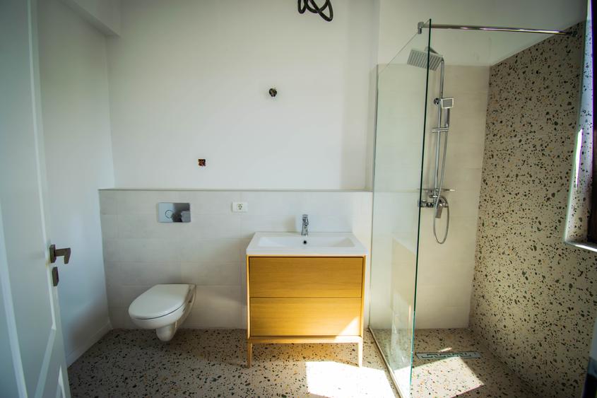 Vila  in promotie, panouri, pompa de caldura, intretinere - 500ron/luna