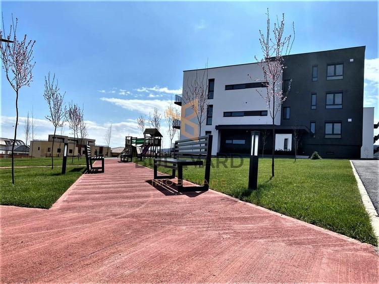Apartament 2 camere, bloc tip vila, parcare, zona Buna Ziua