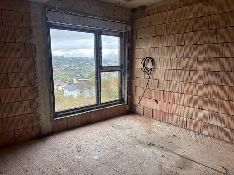 Duplex in Borhanci - SU 130MP I ST 240MP - Posibilitate de Mansardare