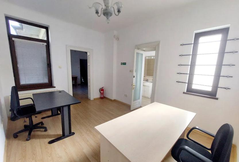 Vilă birouri | Plantelor | Unirii | 16 Camere | Centrală nouă | Curte