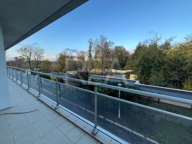 Apartament 4 camere  Resedinta - 28