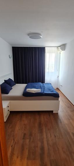 Vand apartament 3 camere