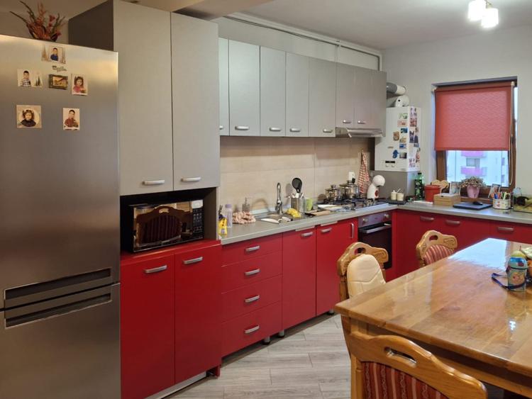 Apartament 3 camere,66mp/ Etaj intermediar/Subcetate/zona Parc Poligon