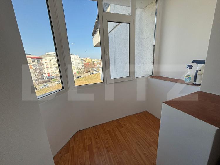 Apartament 3 camere, 76 mp, zona Nicolina