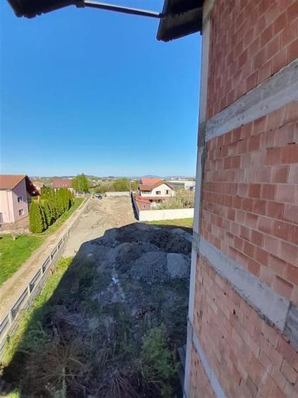 Bloc apartamente / Hotel / Pensiune, la 5 minute de Aeroport Ghimbav, 2676mp con