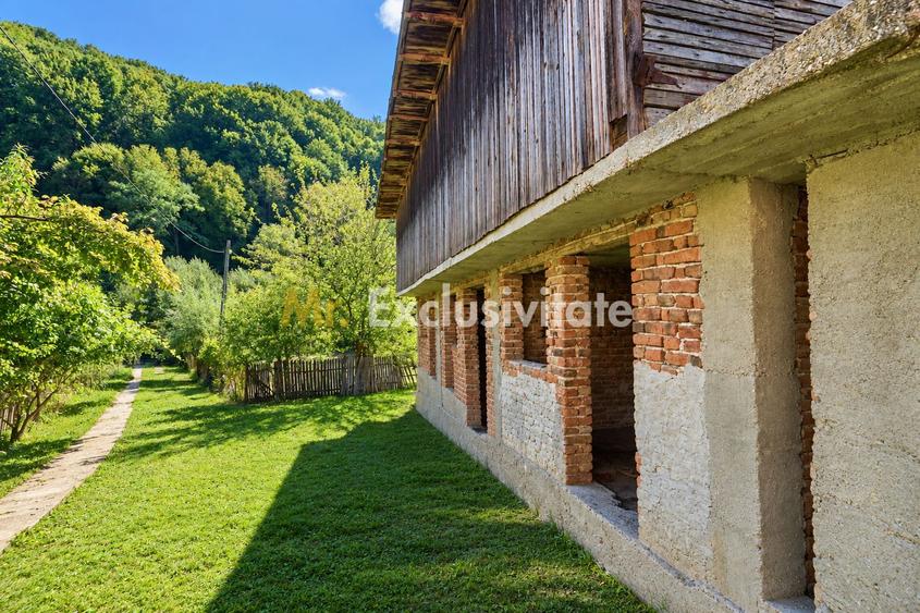 Teren intravilan de vanzare – Curtea de Arges, Str. Valea Doamnei