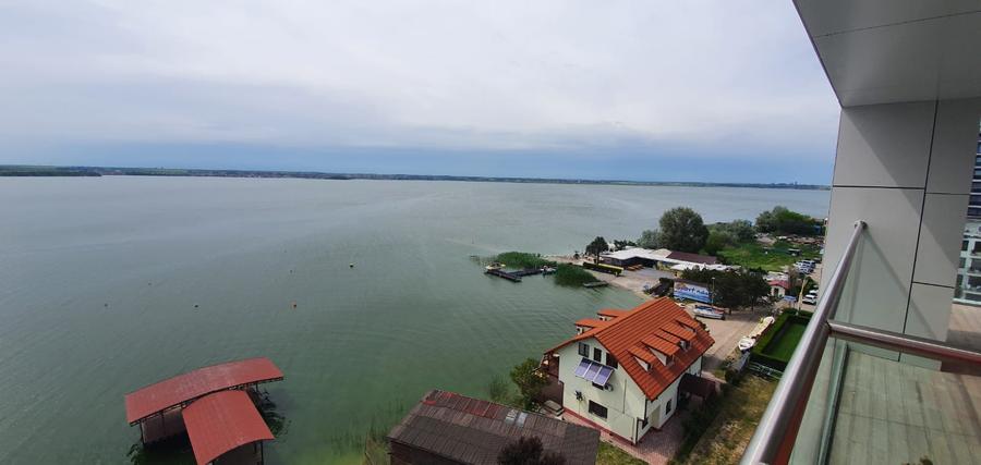 Mamaia , 2 camere lux , parcare inclusa