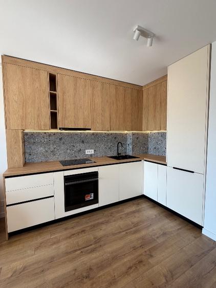 Studio premium PRIMA Vista | Etaj 8 | Terasă 10 mp | Vedere liberă | Mobilat