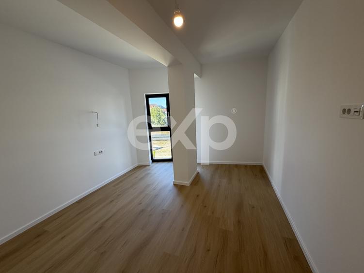 Apartament 2 camere ,decomandat, etaj 1, lift, tractorul nou, Coresi
