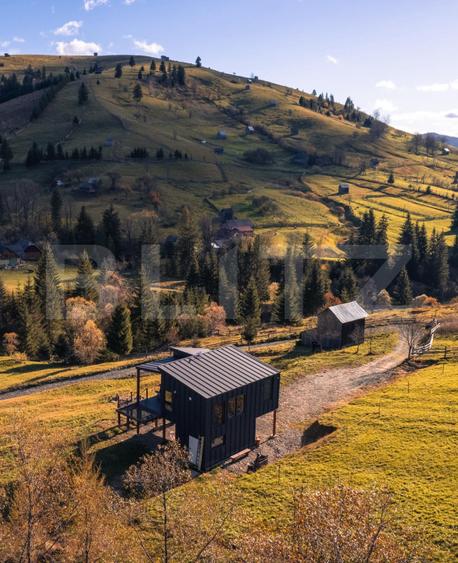 Cabana Tiny House, cu 2 ha teren intravilan, în Bucovina, Moldovita