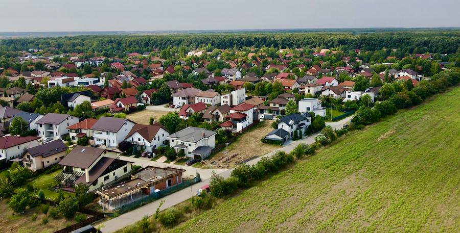 Oportunitate Investitie Teren 5.4HA Deschidere la Lac, Padure, Paradisul Verde