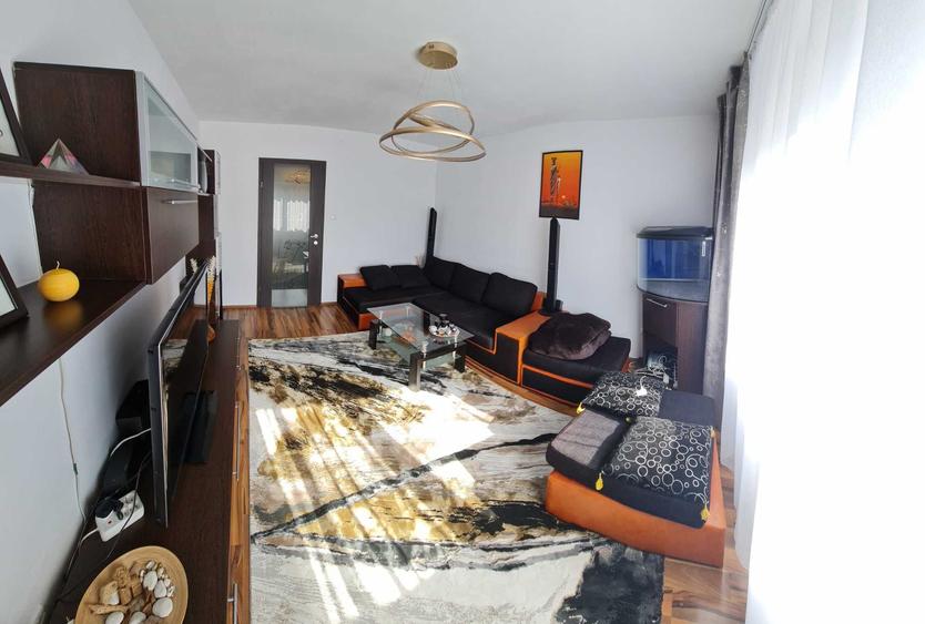 Apartament 4 camere mobilat si utilat zona Tractorul - Cerna