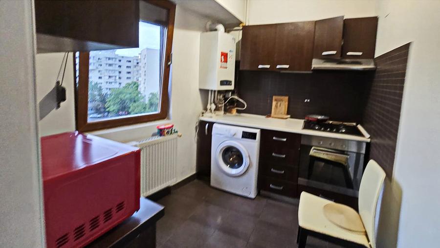Apartament 2 camere Vitan, imobil 2009, metrou la 400 metri, centrala proprie