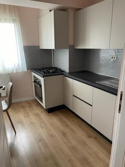 Apartament 3 camere Gheorghe Ionescu Sisesti ~ Etaj 6 ~ 2 Bai
