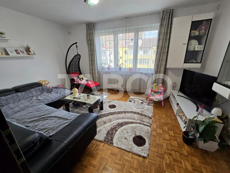 Apartament 2 camere de vanzare mobilat cu balcon in Terezian Sibiu