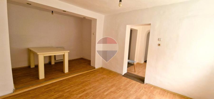 Casă la sol 4 camere cu teren de 299 mp, pret de apartament, zona Sega