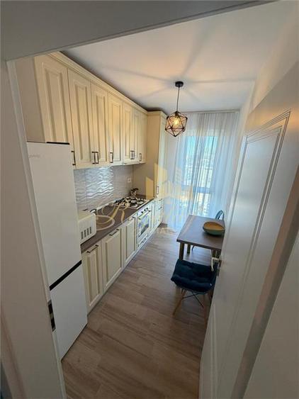 IRIS ARMONIEI, Apartament 2 camere, decomandat, parcare