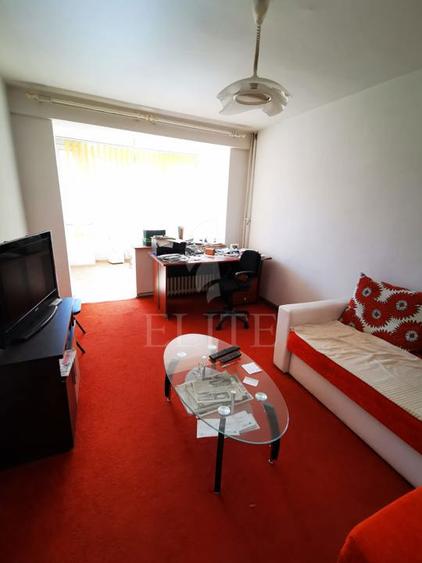 Apartament 3 camere în zona Nicolae Titulescu